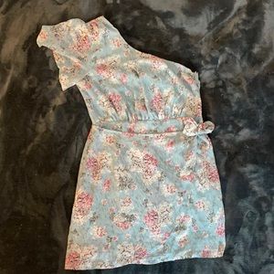 LULUS FLORAL ONE SHOULDER DRESS - SIZE LARGE, GREAT CONDITION